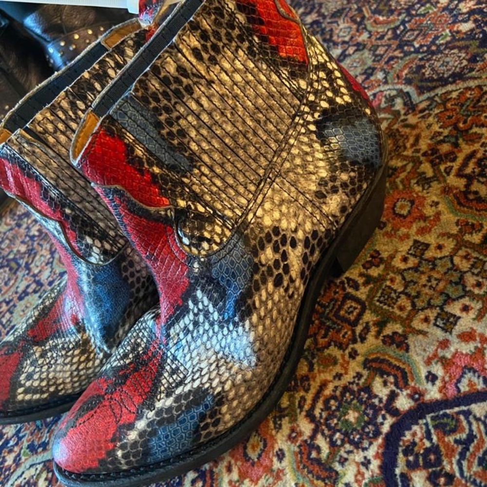 GOLDEN GOOSE BOOTIES! SO SO CUTE MULTI COLORED - Picture 2 of 4